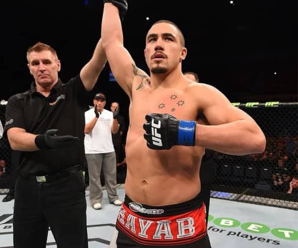 Robert Whittaker Defeats Ikram Aliskerov at UFC Fight a Night